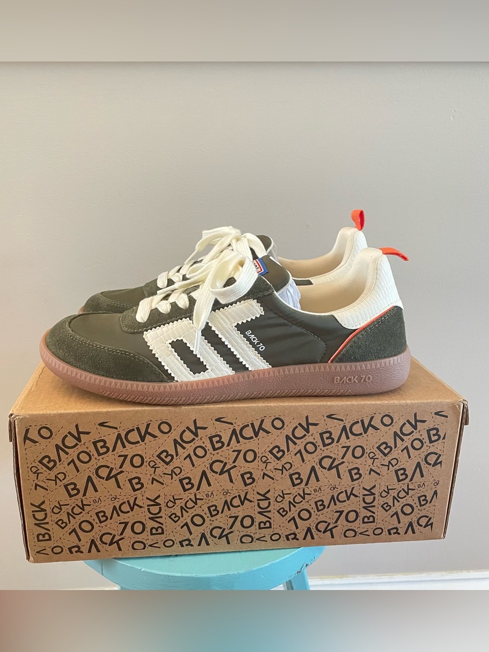 Back 70 Ghost Sneakers Olive Green Orange Milk Women’s Size 39 NEW IN BOX